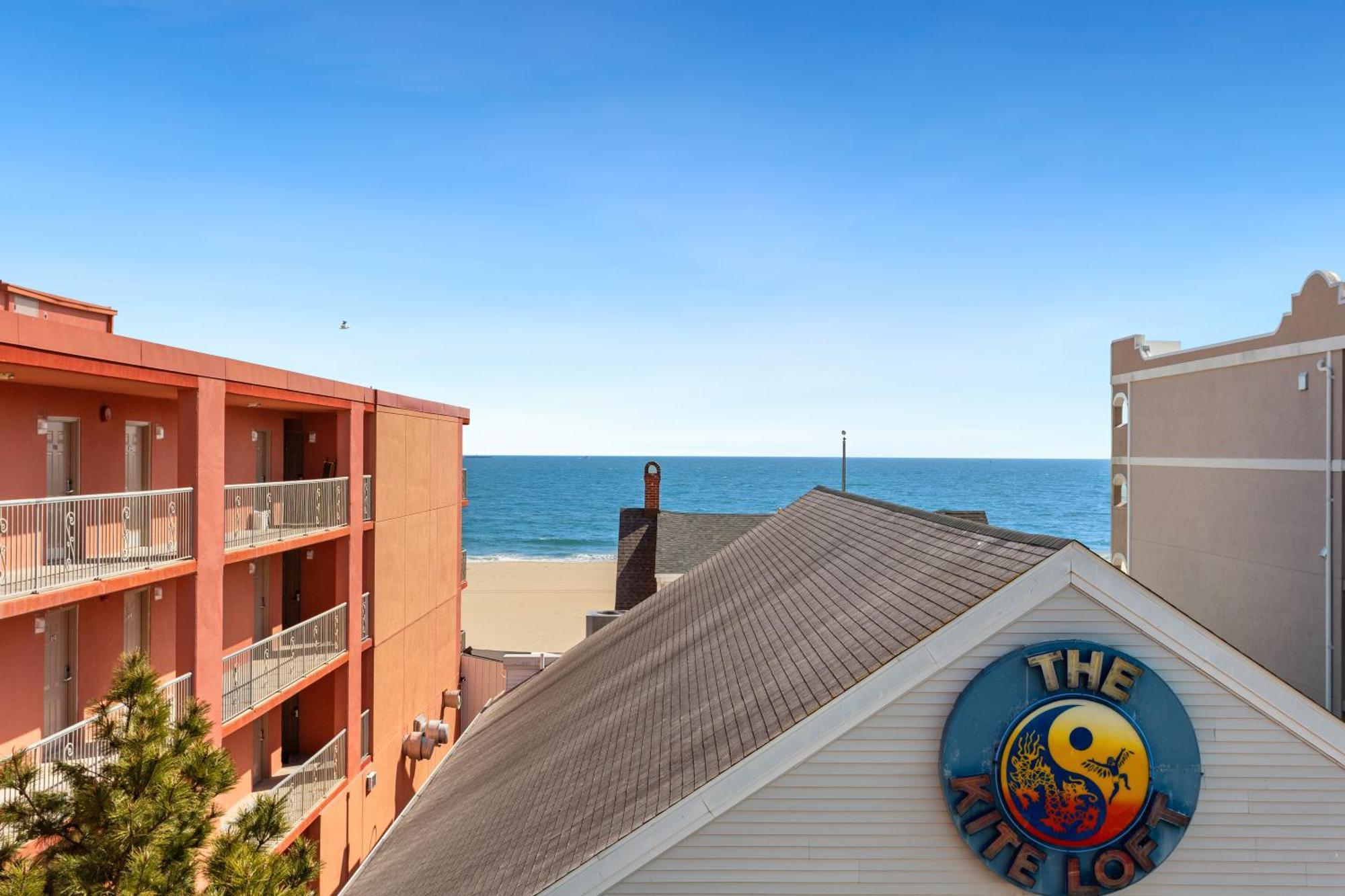 Americana Motor Inn On Boardwalk Ошен Сити Экстерьер фото